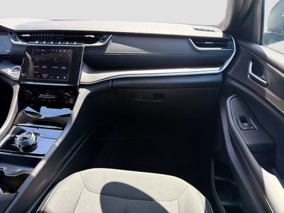 2025 Jeep Grand Cherokee L Laredo X 4x4