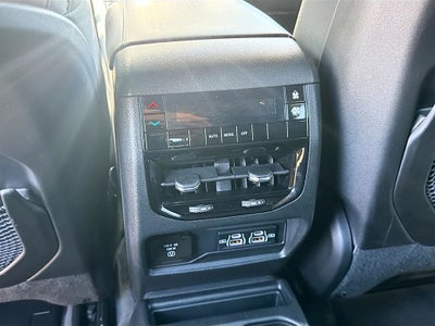 2025 Jeep Grand Cherokee L Laredo X 4x4