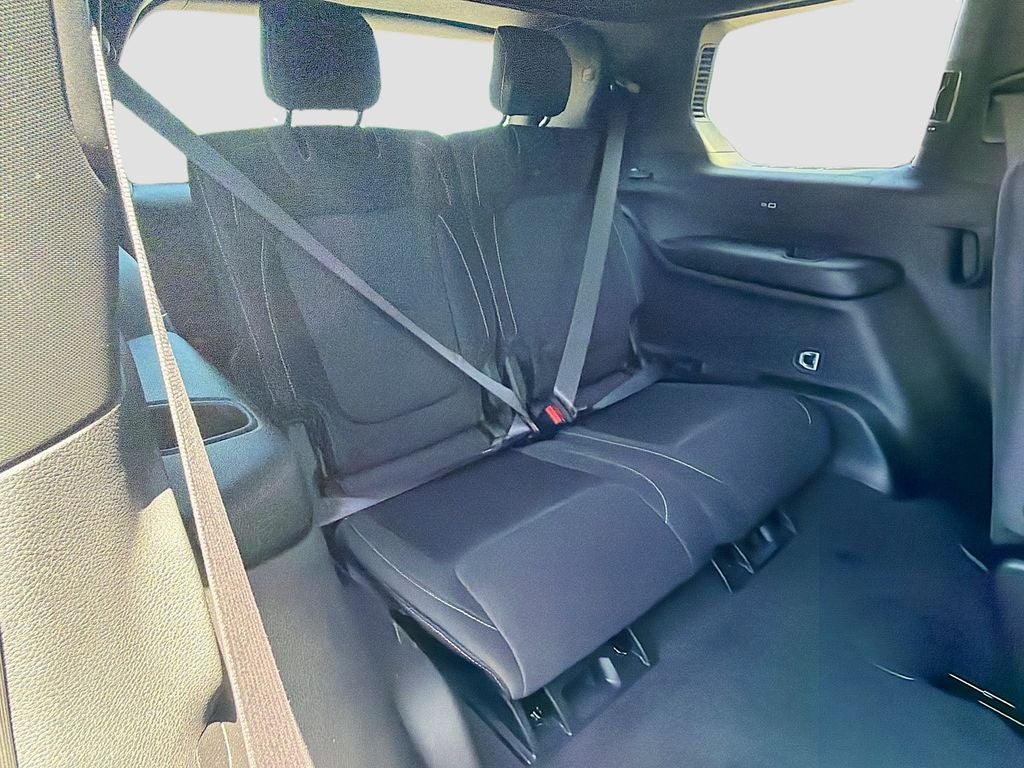 2025 Jeep Grand Cherokee L Laredo X 4x4