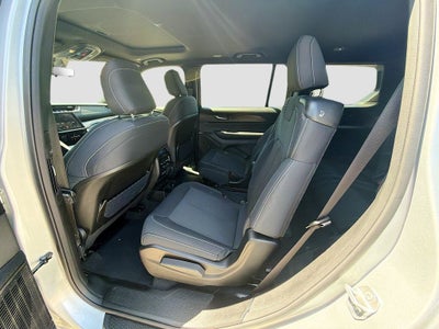 2025 Jeep Grand Cherokee L Laredo X 4x4