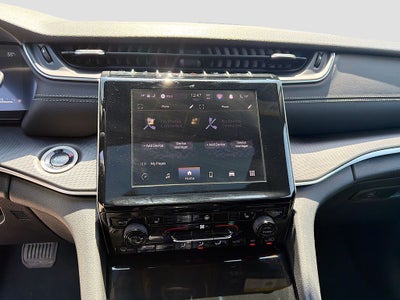 2025 Jeep Grand Cherokee L Laredo X 4x4