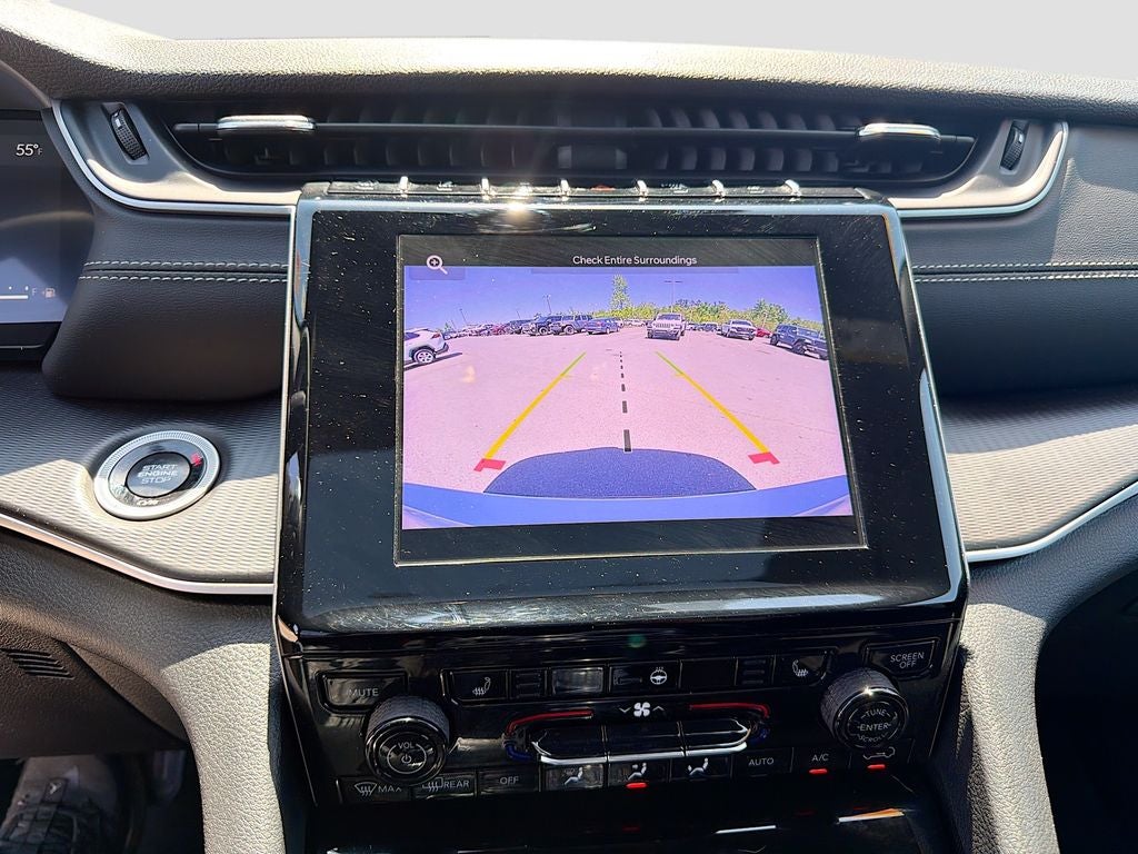 2025 Jeep Grand Cherokee L Laredo X 4x4