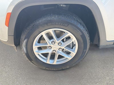 2025 Jeep Grand Cherokee L Laredo X 4x4