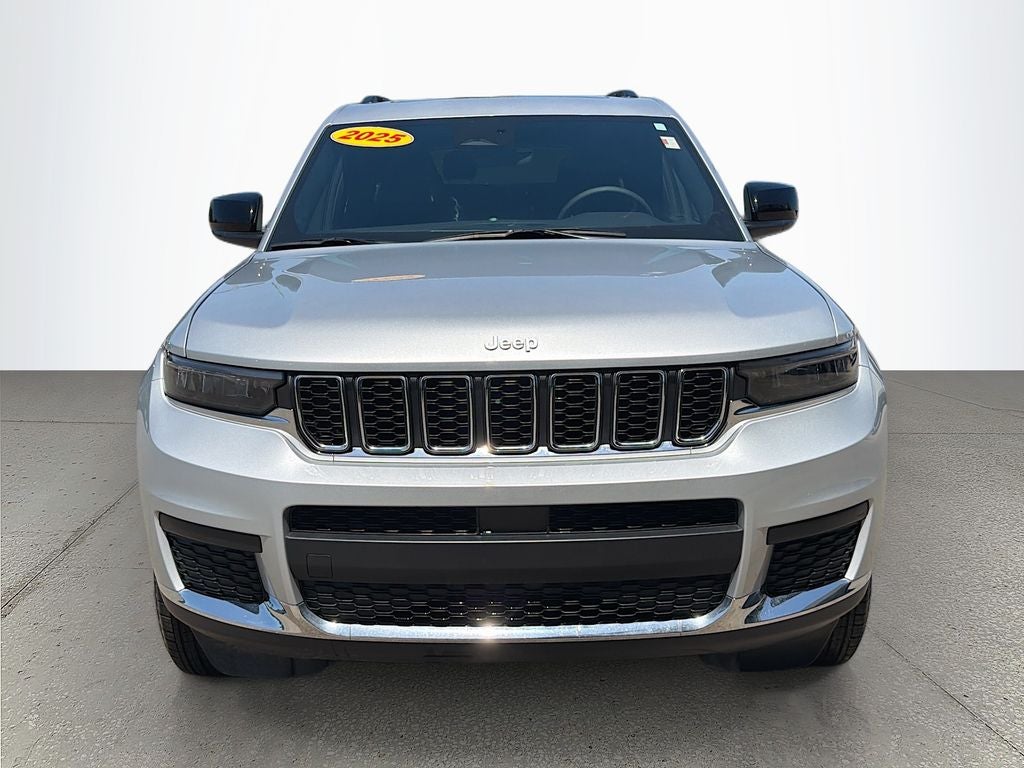 2025 Jeep Grand Cherokee L Laredo X 4x4