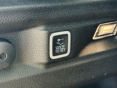 2022 Jeep Grand Cherokee L Laredo 4x4
