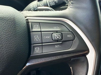 2022 Jeep Grand Cherokee L Laredo 4x4
