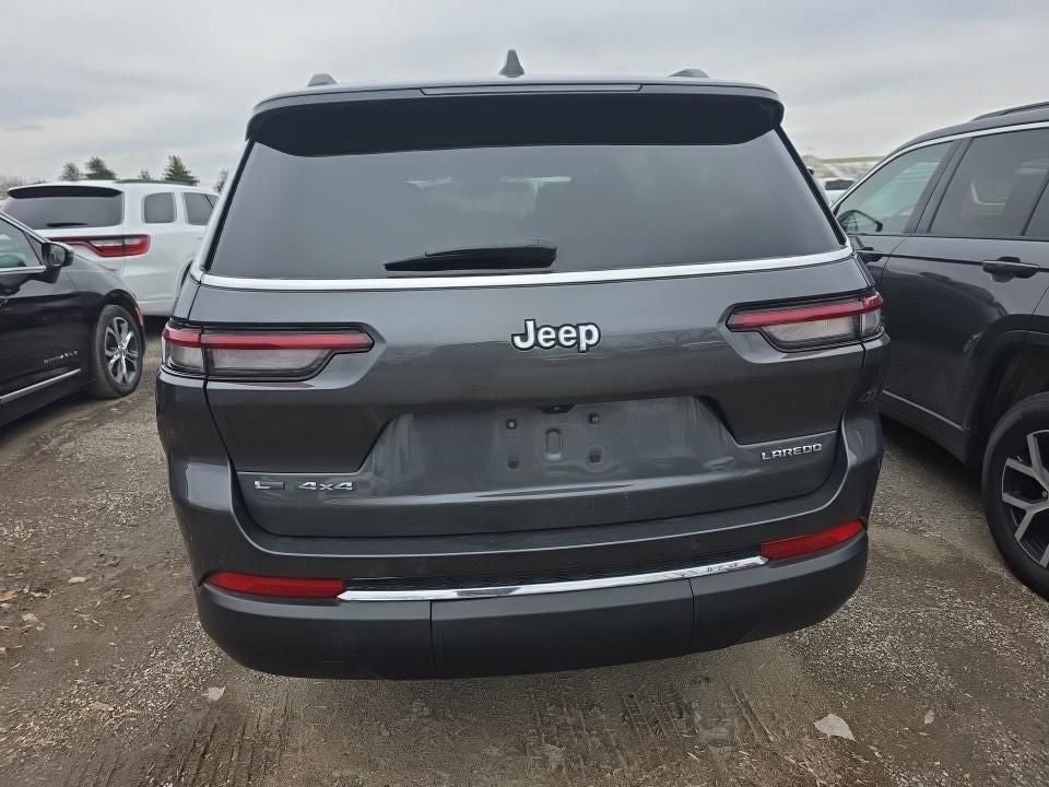 2022 Jeep Grand Cherokee L Laredo 4x4