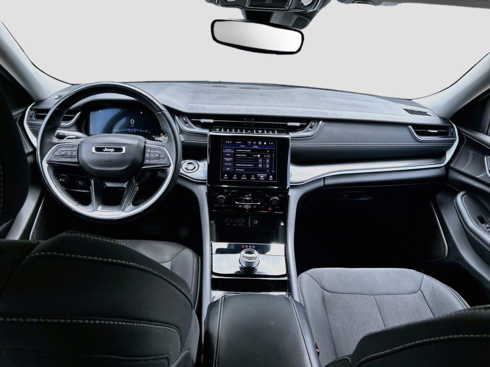 2022 Jeep Grand Cherokee L Laredo 4x4