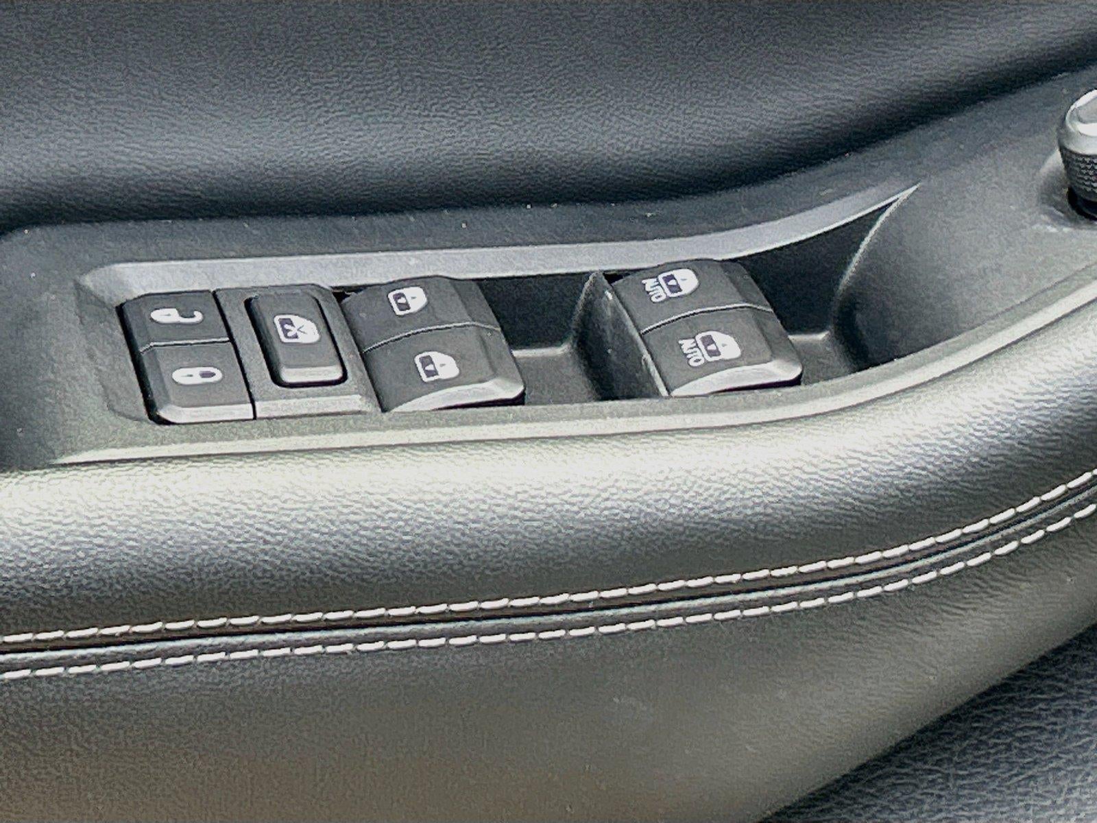 2022 Jeep Grand Cherokee L Laredo 4x4