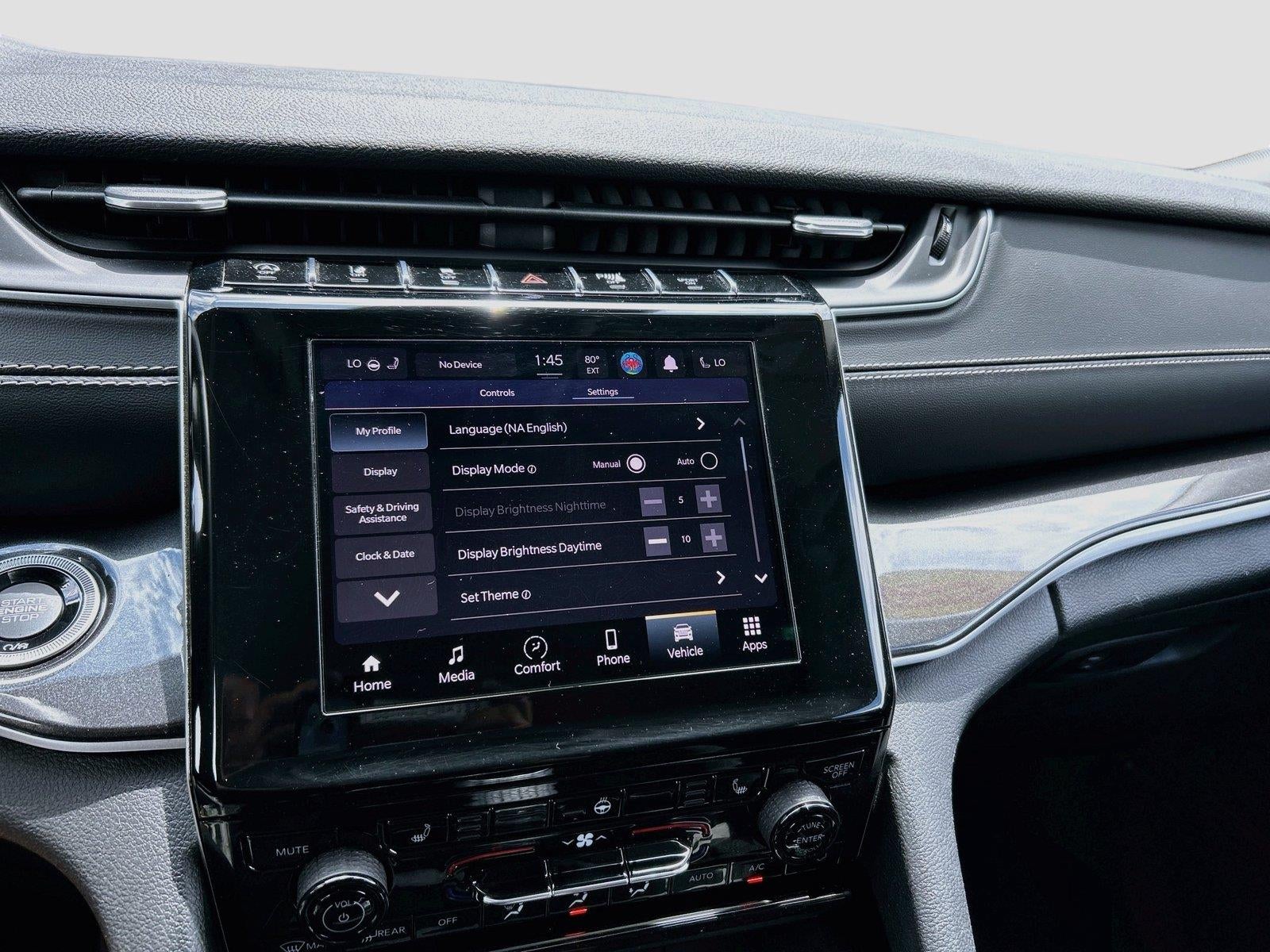 2022 Jeep Grand Cherokee L Laredo 4x4