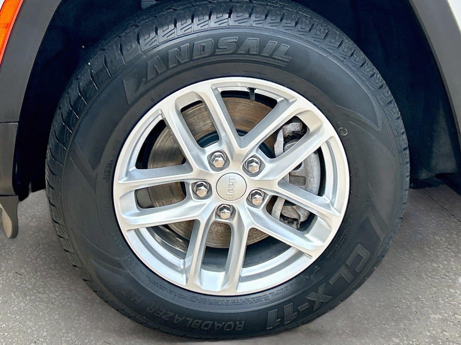 2022 Jeep Grand Cherokee L Laredo 4x4