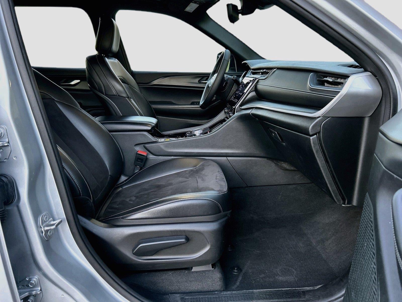2023 Jeep Grand Cherokee L Altitude 4x4