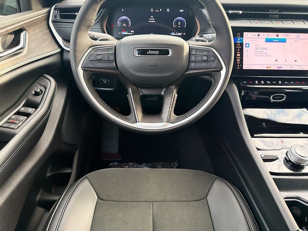 2026 Jeep Grand Cherokee GRAND CHEROKEE L LAREDO ALTITUDE 4X4