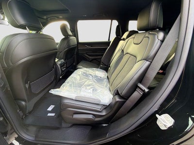 2026 Jeep Grand Cherokee GRAND CHEROKEE L LAREDO ALTITUDE 4X4