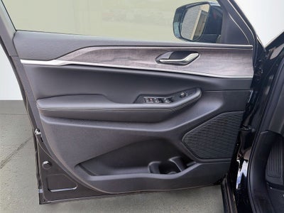 2026 Jeep Grand Cherokee GRAND CHEROKEE L LAREDO ALTITUDE 4X4