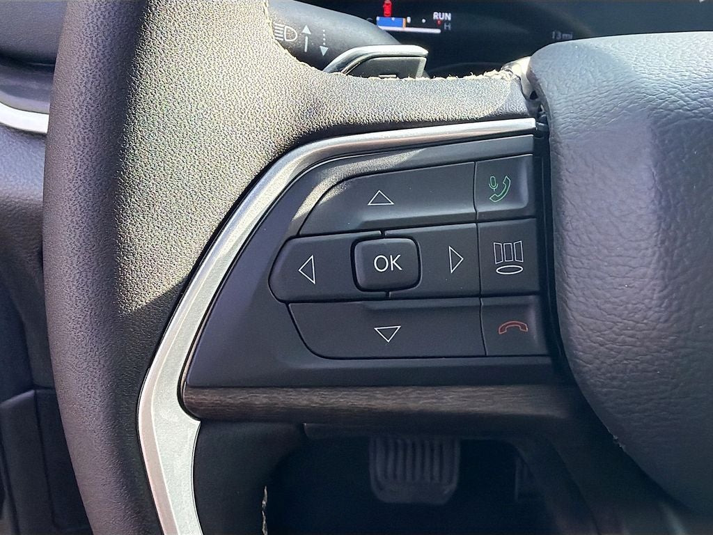 2026 Jeep Grand Cherokee GRAND CHEROKEE L LAREDO ALTITUDE 4X4