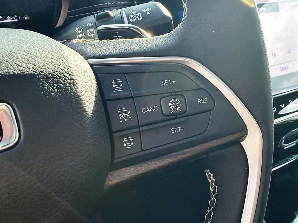 2026 Jeep Grand Cherokee GRAND CHEROKEE L LAREDO ALTITUDE 4X4