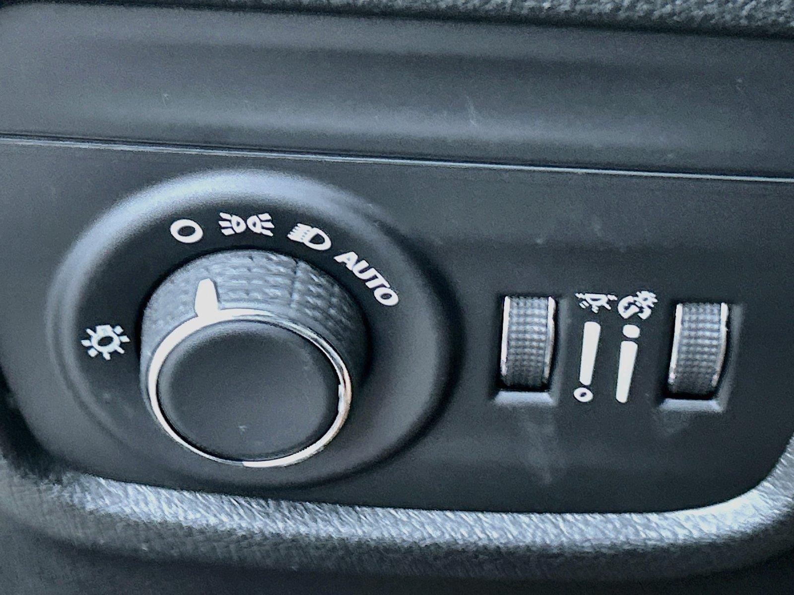 2027 Jeep Grand Cherokee GRAND CHEROKEE L LAREDO ALTITUDE 4X4
