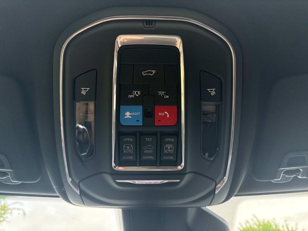 2025 Jeep Grand Cherokee GRAND CHEROKEE L LIMITED 4X4