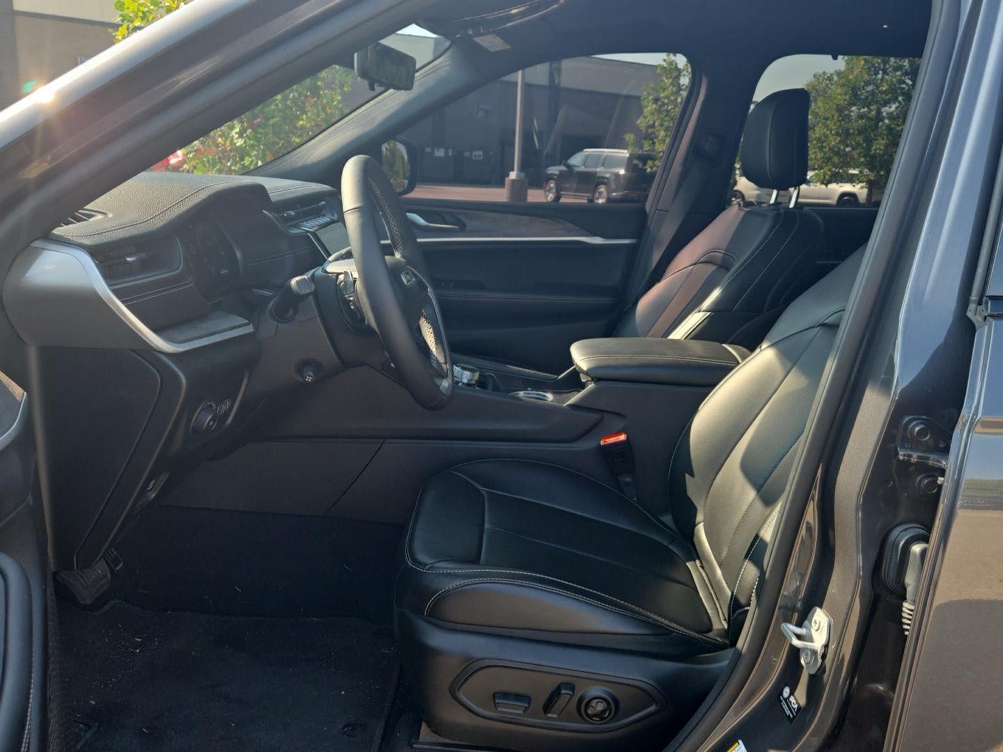 2025 Jeep Grand Cherokee L Limited 4x4