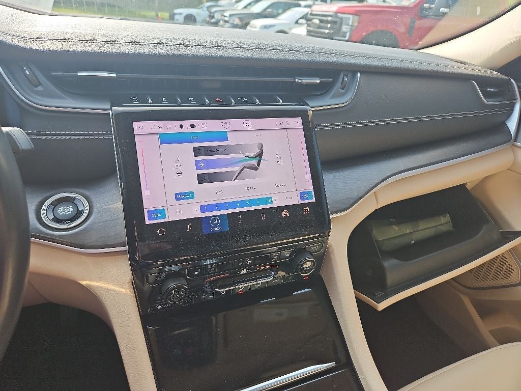 2022 Jeep Grand Cherokee L Limited 4x4