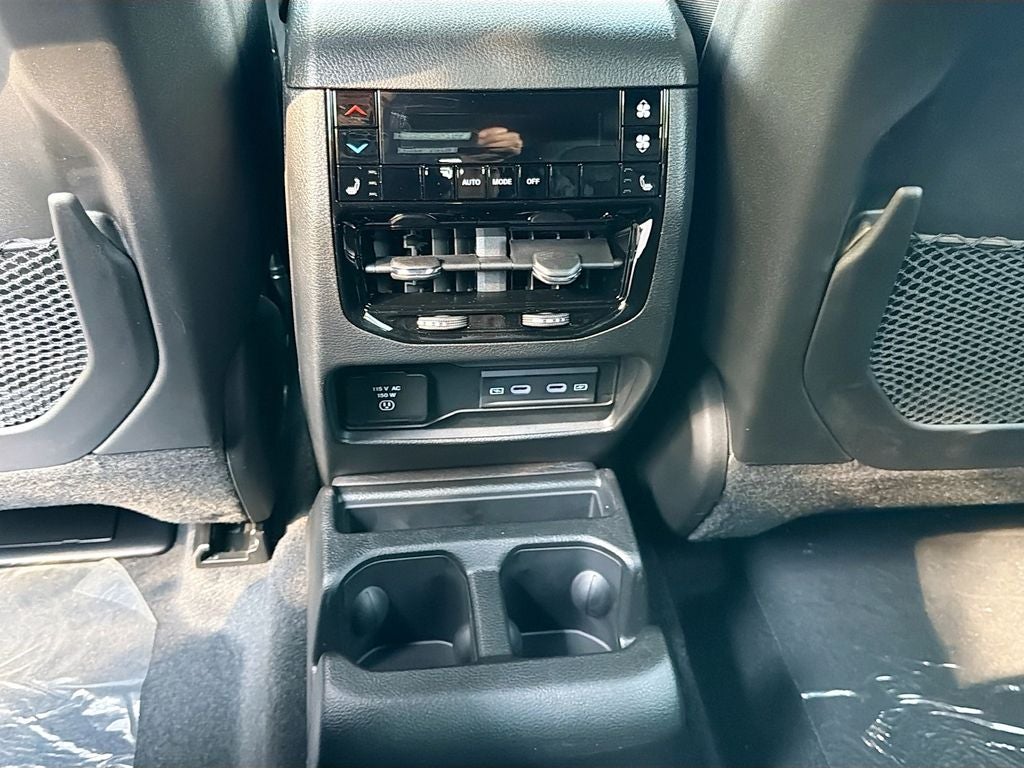 2026 Jeep Grand Cherokee GRAND CHEROKEE L LIMITED RESERVE 4X4