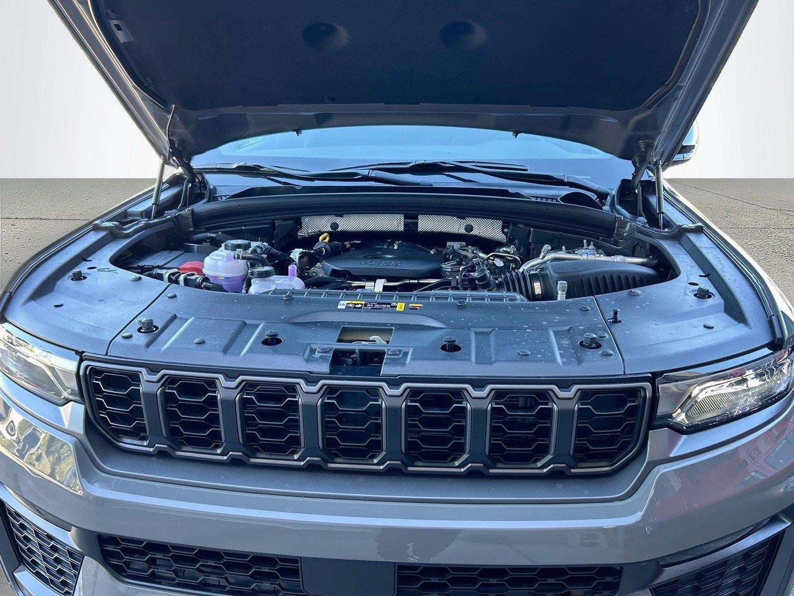 2027 Jeep Grand Cherokee GRAND CHEROKEE L LIMITED 4X4