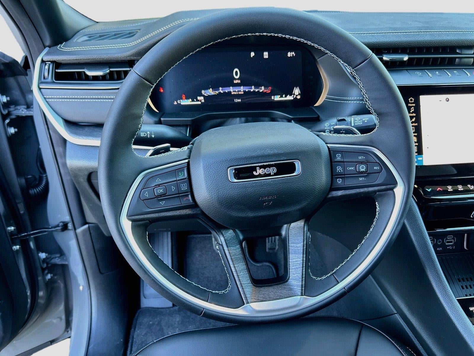 2027 Jeep Grand Cherokee GRAND CHEROKEE L LIMITED 4X4