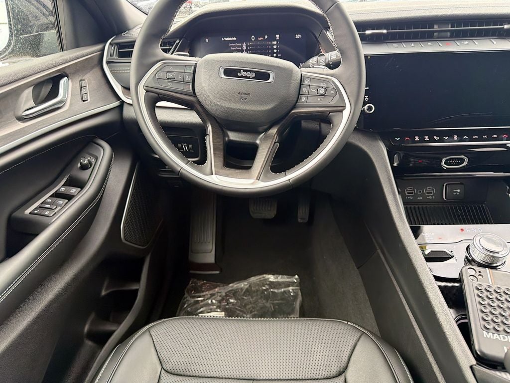 2026 Jeep Grand Cherokee GRAND CHEROKEE L LIMITED RESERVE 4X4