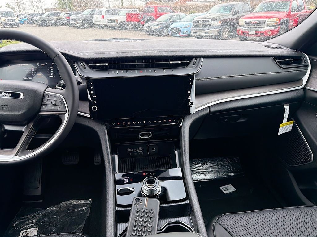 2026 Jeep Grand Cherokee GRAND CHEROKEE L LIMITED RESERVE 4X4