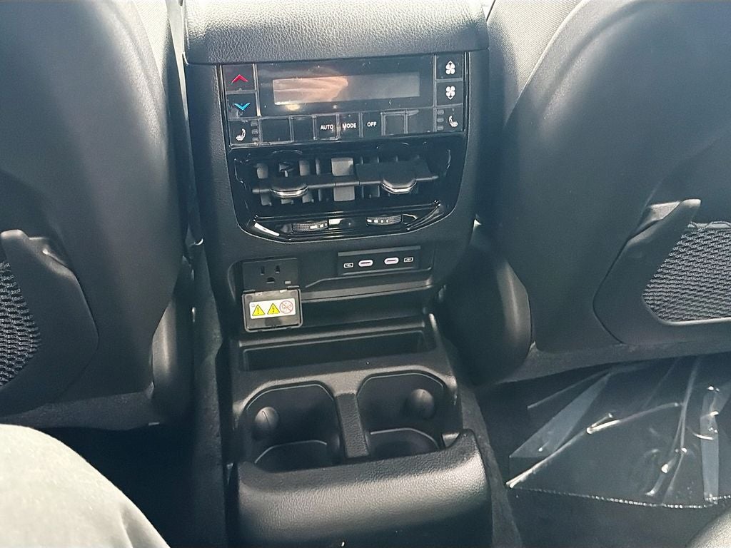 2026 Jeep Grand Cherokee GRAND CHEROKEE L LIMITED RESERVE 4X4