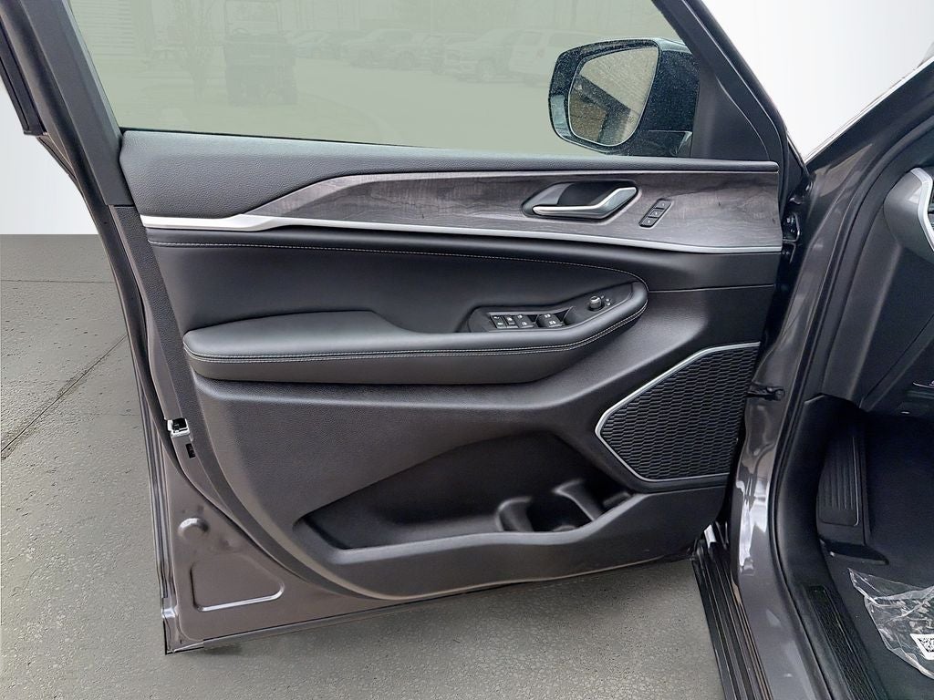 2026 Jeep Grand Cherokee GRAND CHEROKEE L LIMITED RESERVE 4X4