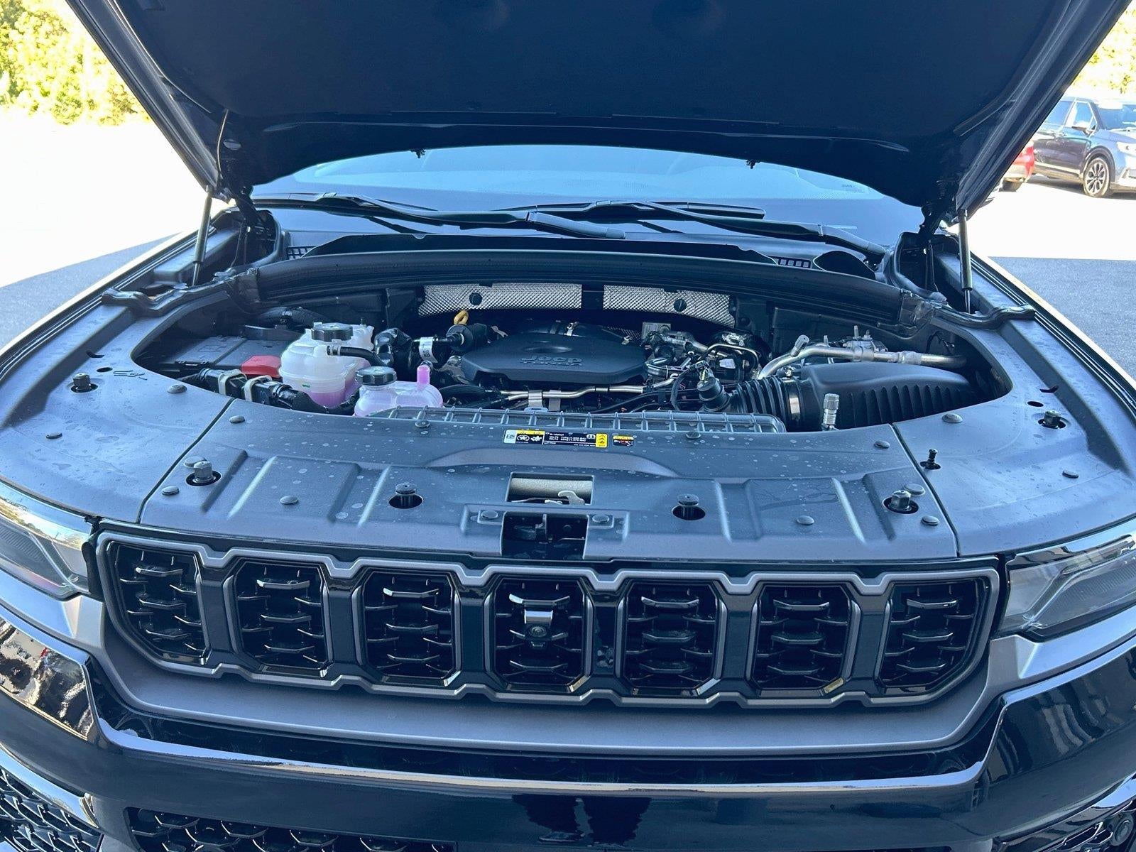 2027 Jeep Grand Cherokee GRAND CHEROKEE L LIMITED RESERVE 4X4