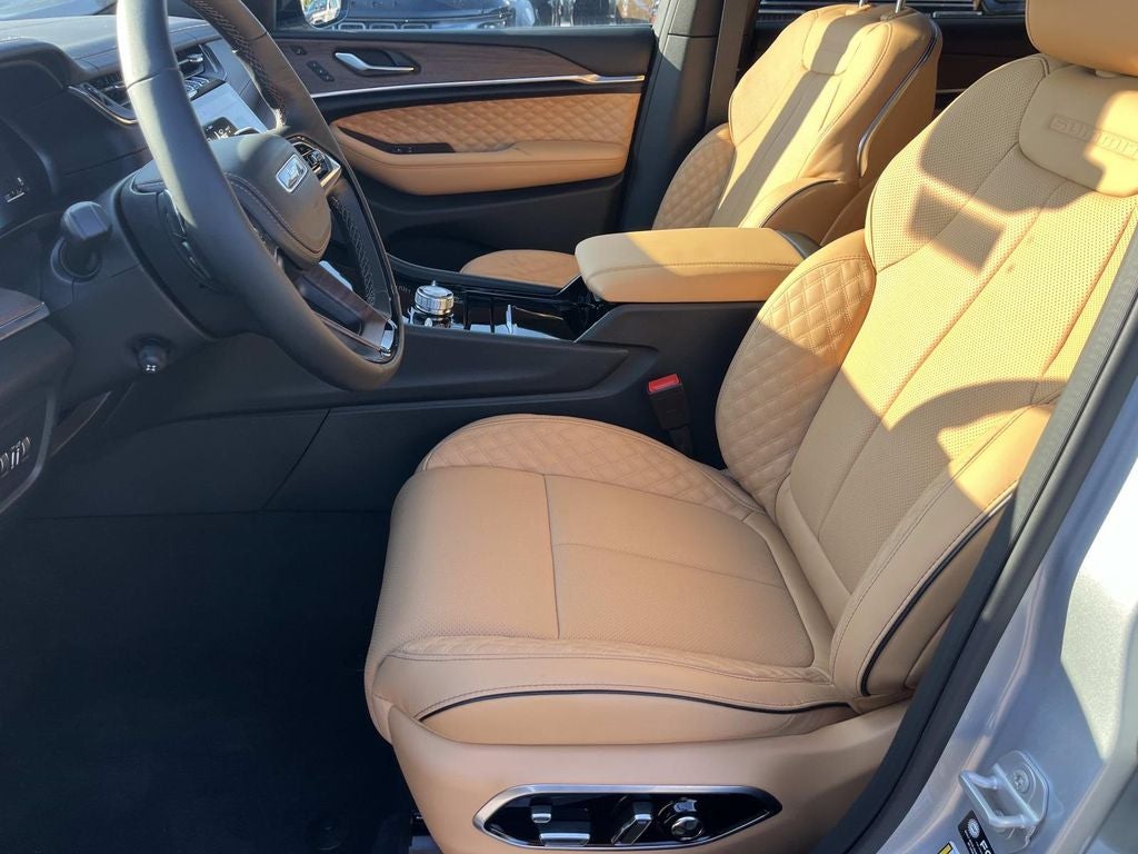 2025 Jeep Grand Cherokee GRAND CHEROKEE L SUMMIT 4X4