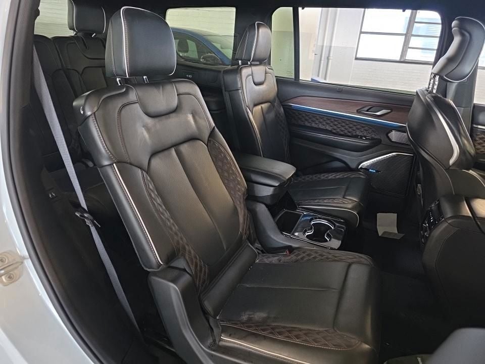 2023 Jeep Grand Cherokee L Summit 4x4