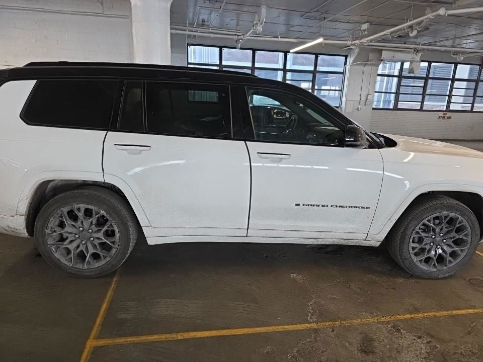 2023 Jeep Grand Cherokee L Summit 4x4