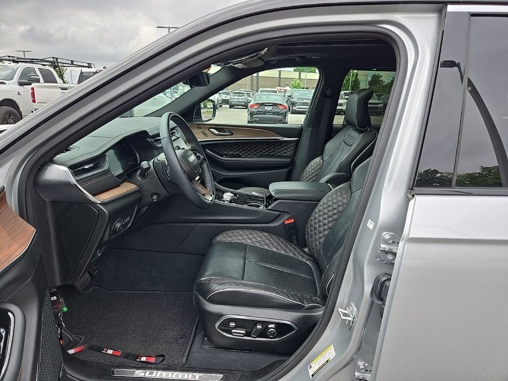 2023 Jeep Grand Cherokee L Summit 4x4