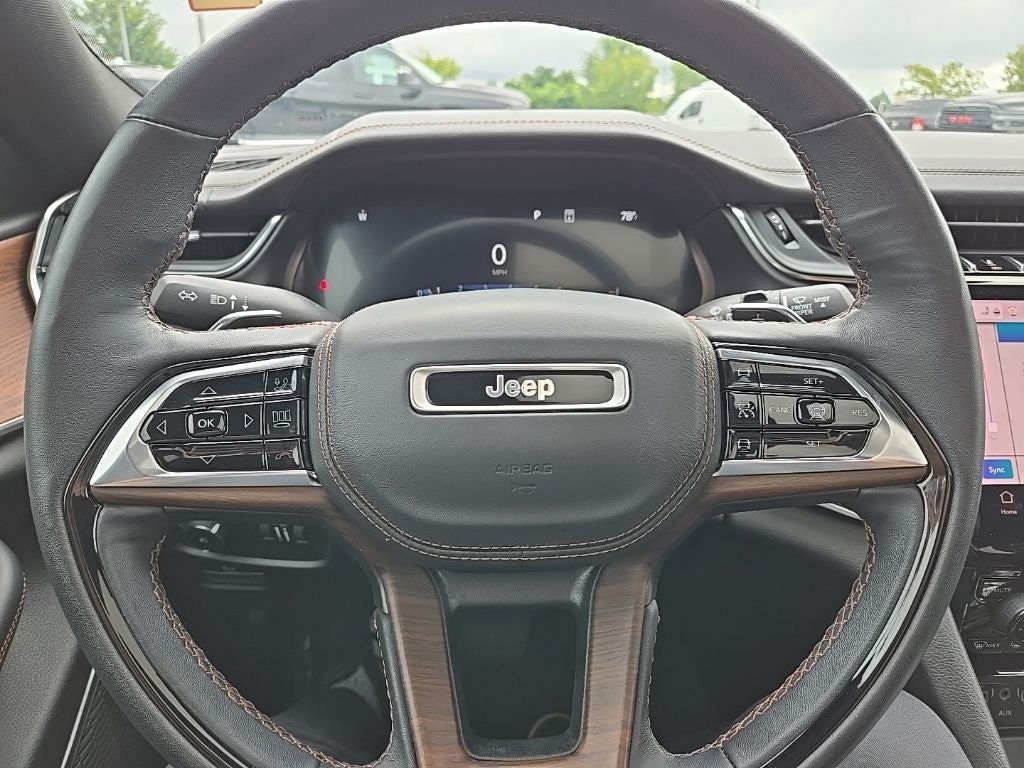 2023 Jeep Grand Cherokee L Summit 4x4