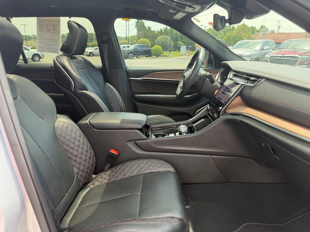 2023 Jeep Grand Cherokee L Summit