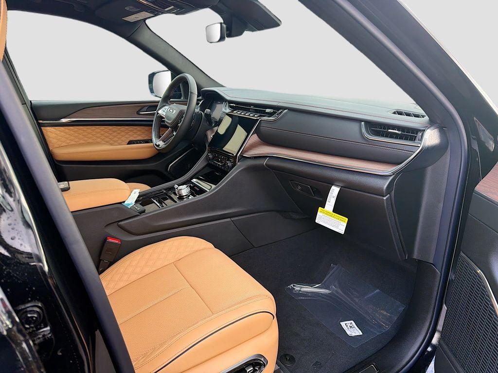 2025 Jeep Grand Cherokee GRAND CHEROKEE L SUMMIT 4X4