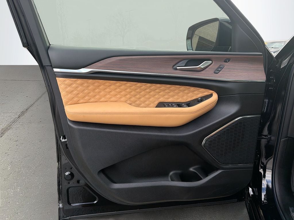 2025 Jeep Grand Cherokee GRAND CHEROKEE L SUMMIT 4X4