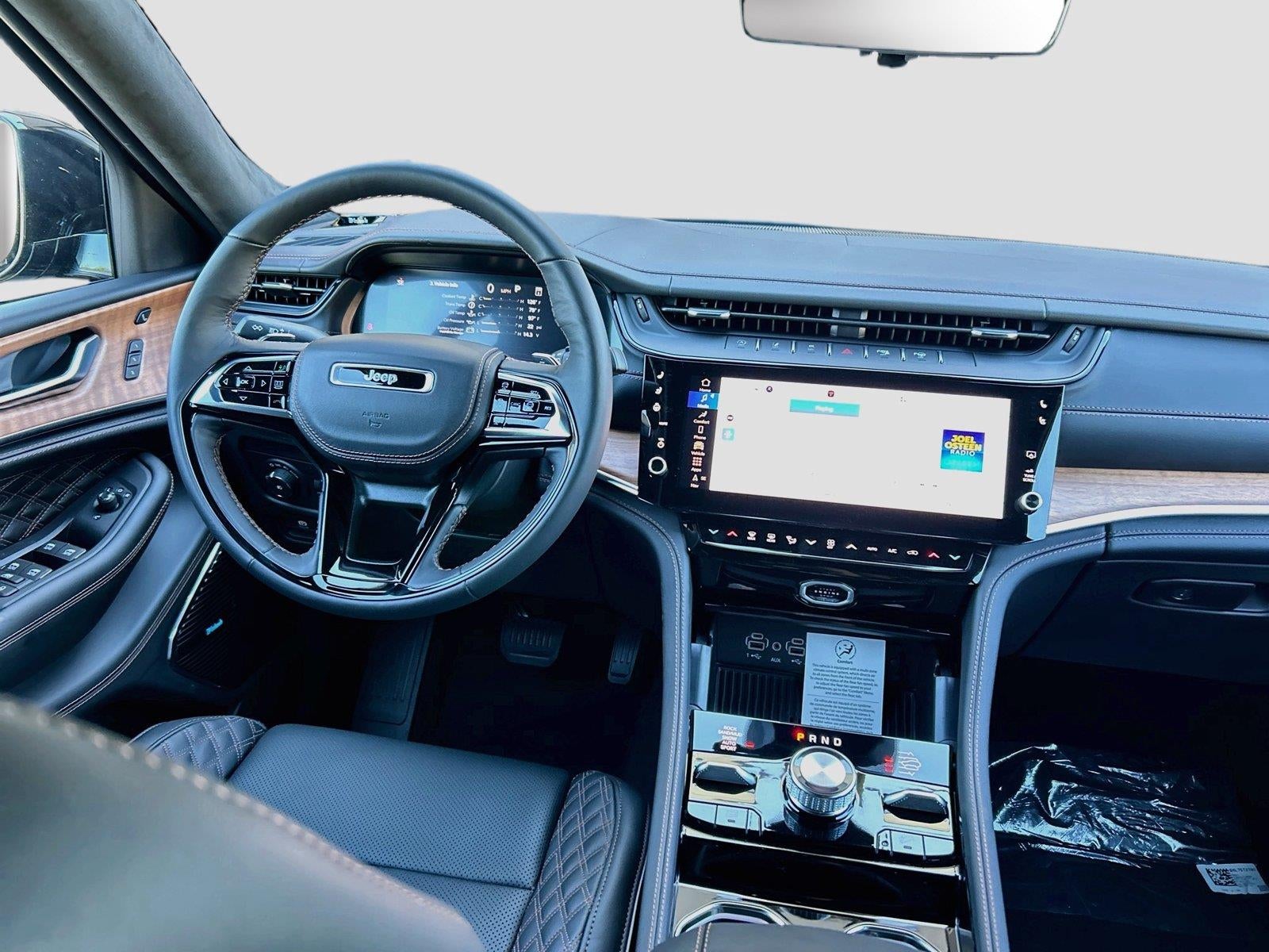 2027 Jeep Grand Cherokee GRAND CHEROKEE L SUMMIT 4X4