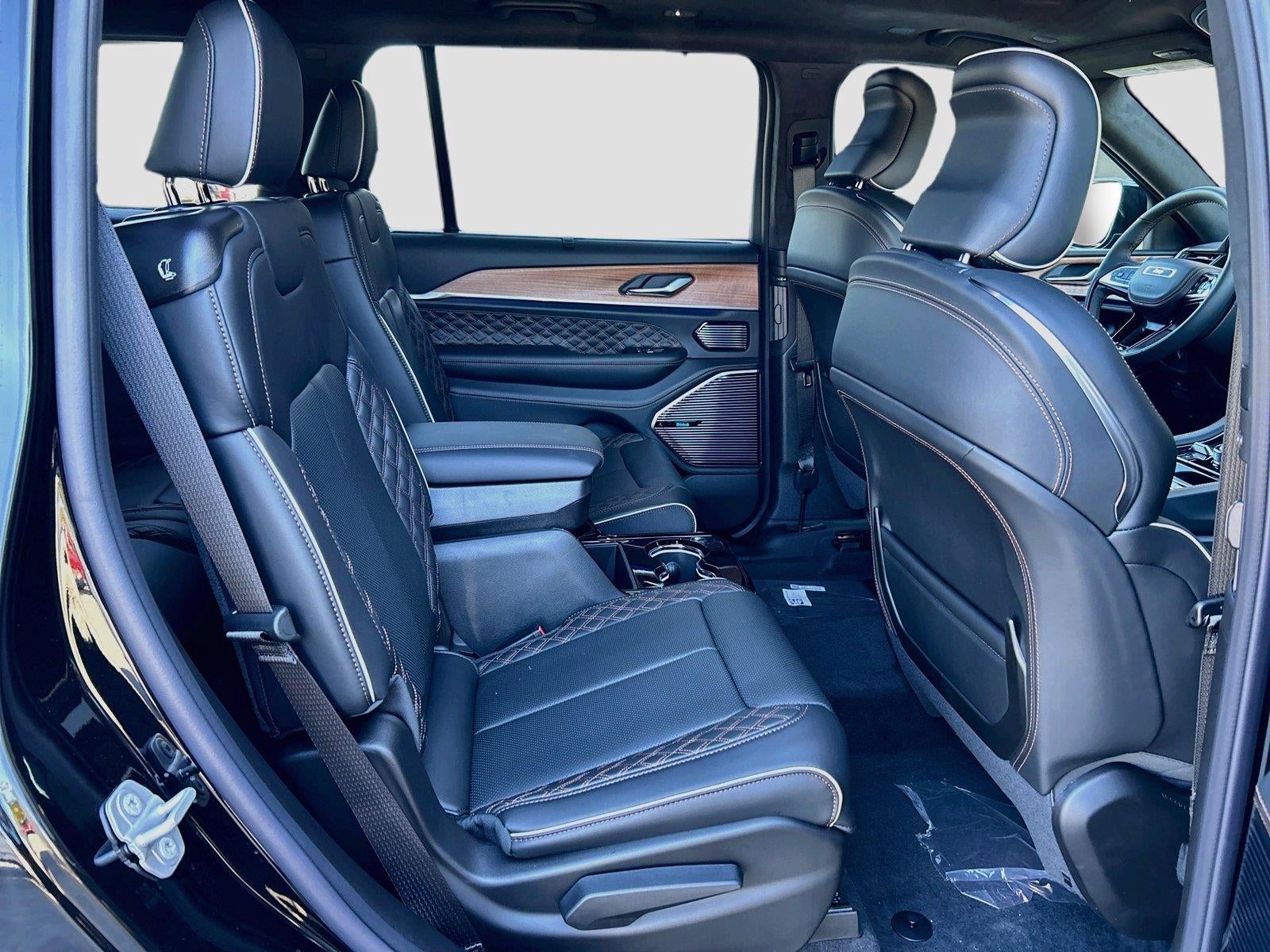 2027 Jeep Grand Cherokee GRAND CHEROKEE L SUMMIT 4X4