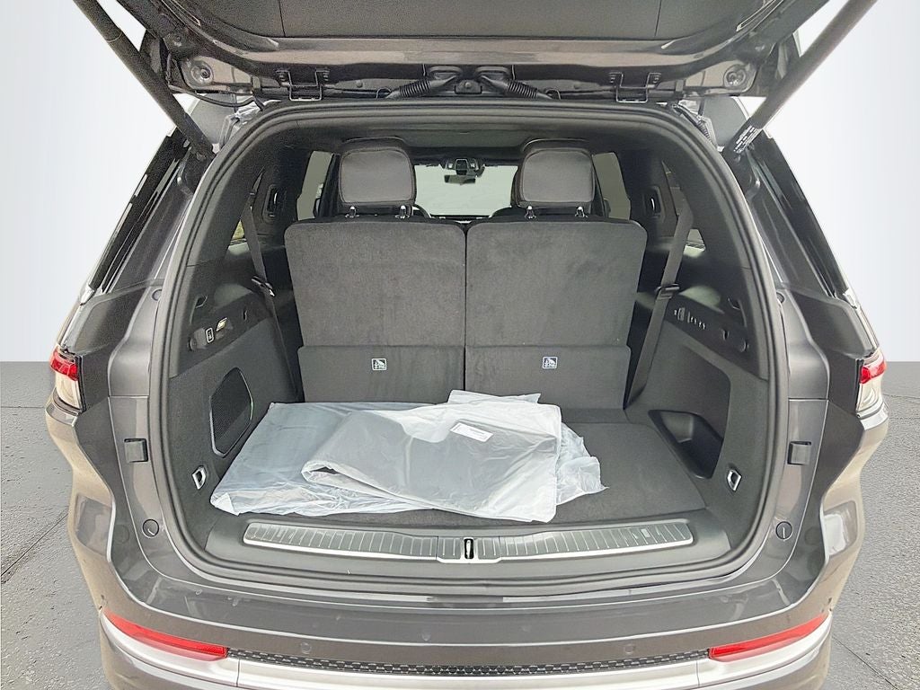 2026 Jeep Grand Cherokee L Summit 4x4