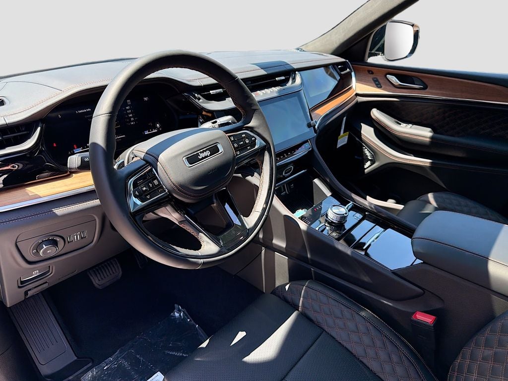 2026 Jeep Grand Cherokee GRAND CHEROKEE L SUMMIT 4X4