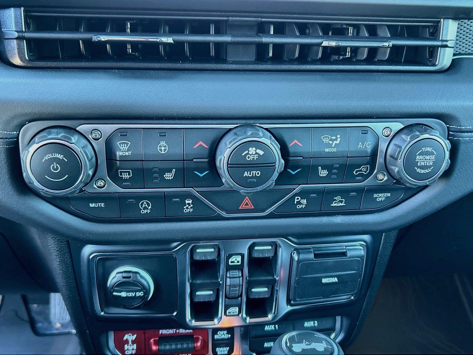 2027 Jeep Wrangler WRANGLER 4-DOOR RUBICON X