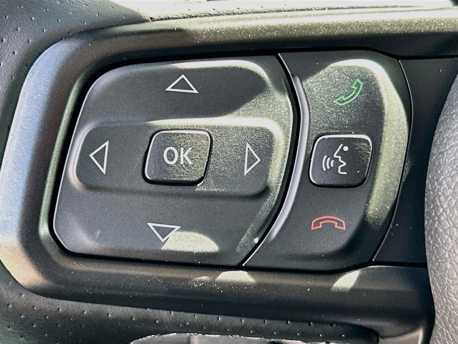 2027 Jeep Wrangler WRANGLER 4-DOOR MOAB
