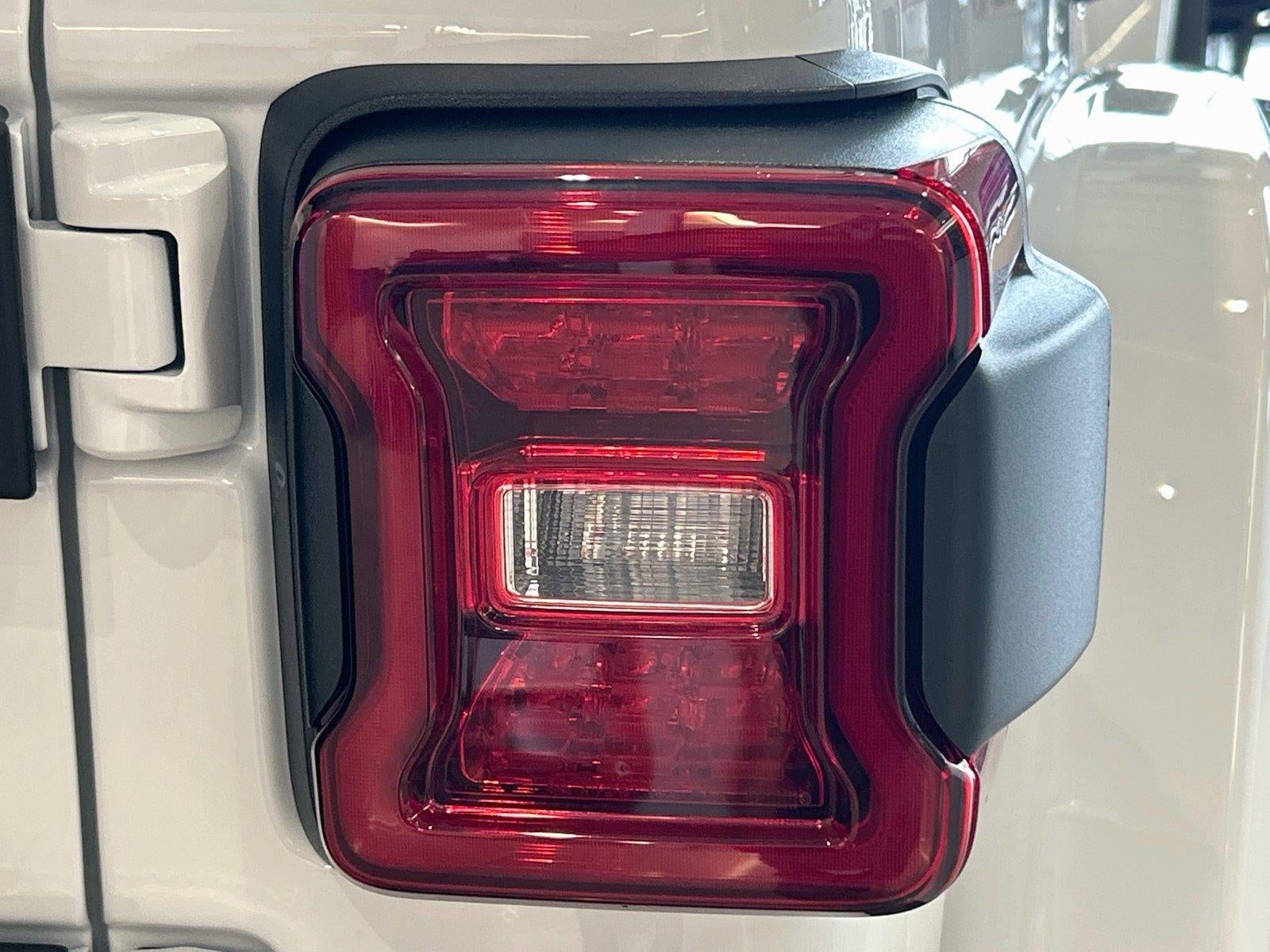 2027 Jeep Wrangler WRANGLER 4-DOOR MOAB