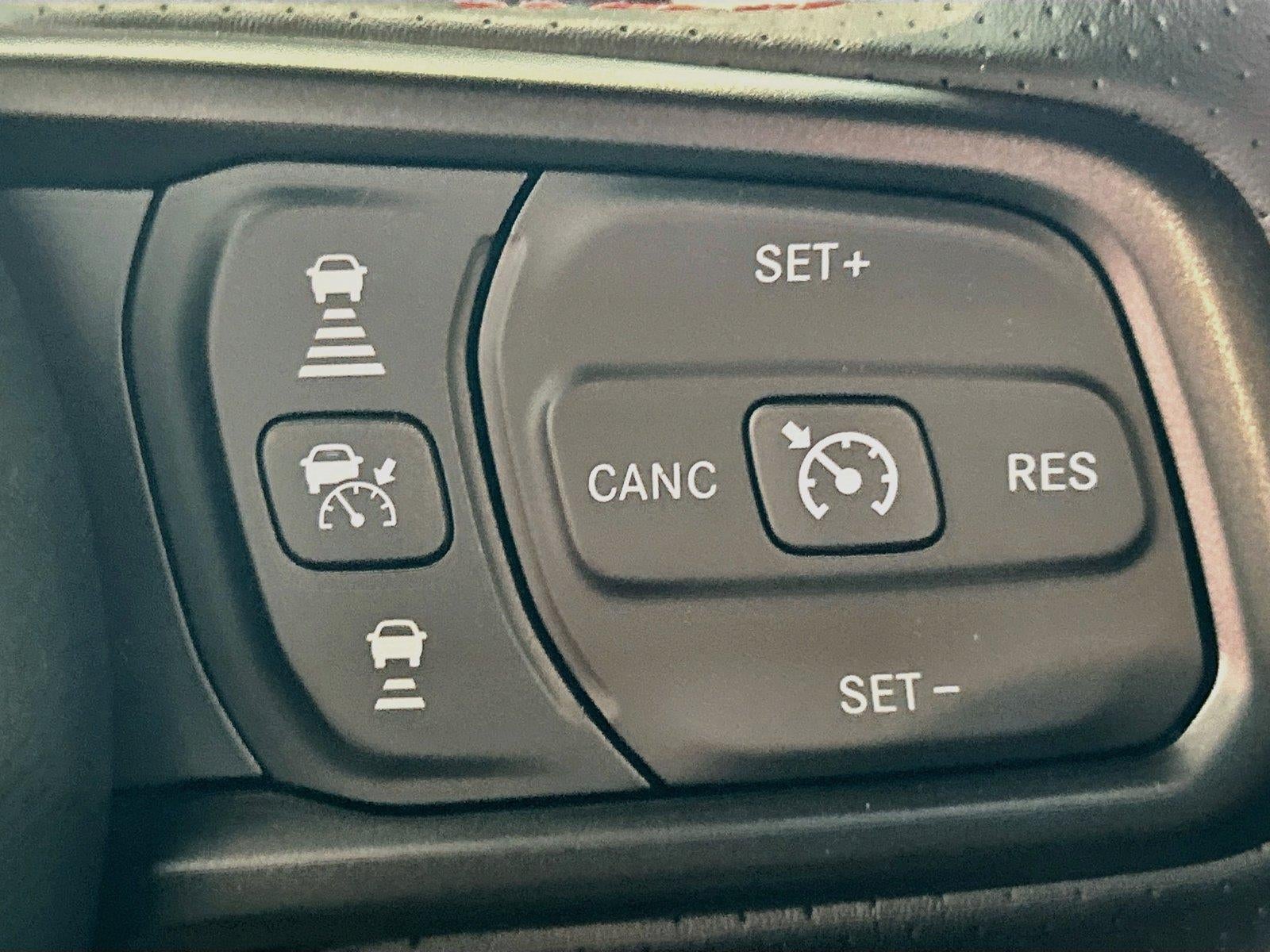 2027 Jeep Wrangler WRANGLER 4-DOOR MOAB