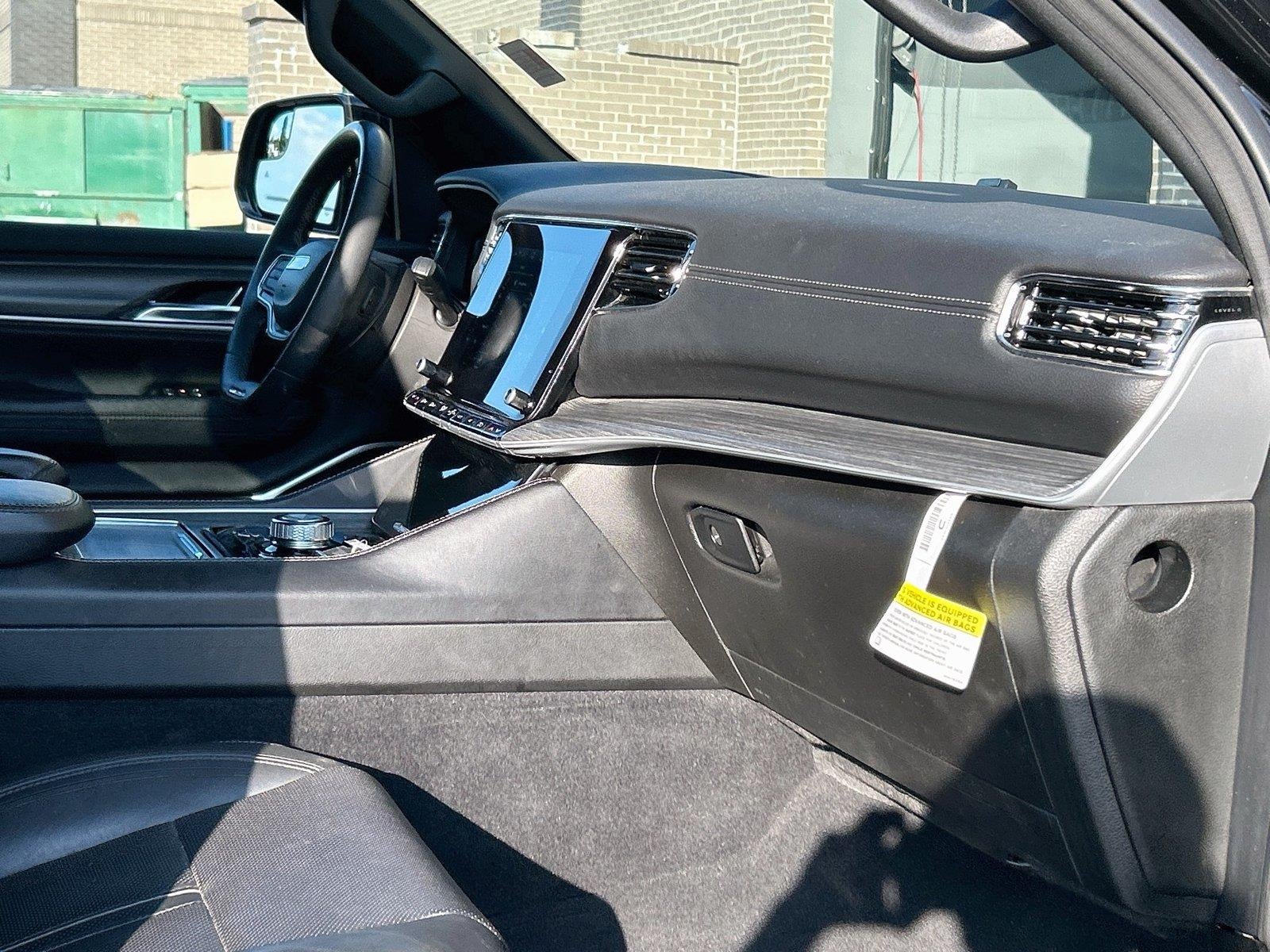 2023 Jeep Wagoneer L Series III 4x4